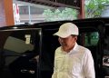 Jokowi ke NTT, Kali Ini Tanpa Kemeja dan Topi Berlogo PSI
